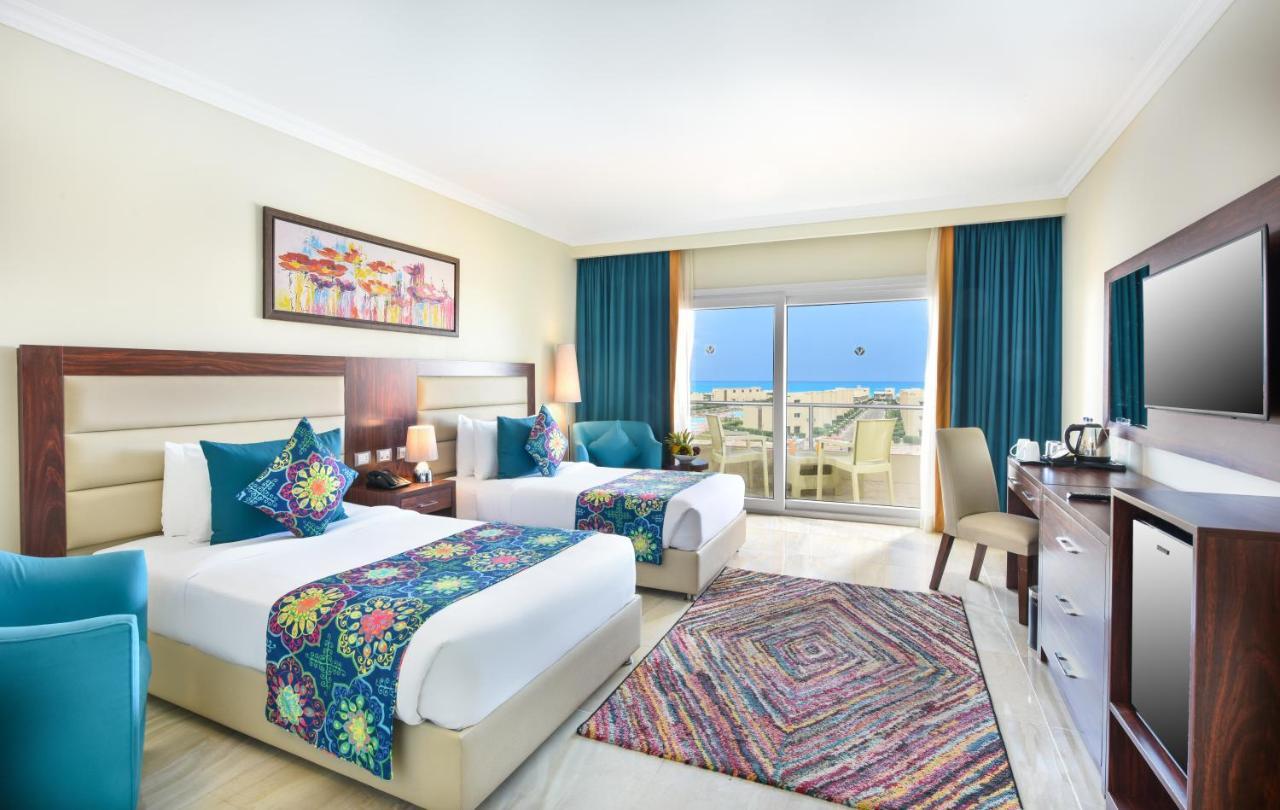 Tolip North Coast Hotel العلمين المظهر الخارجي الصورة A room at the hotel
